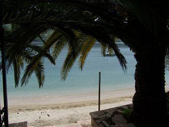 Plataria Beach Hotel Сивота Экстерьер фото